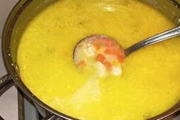 OVA ČORBA SLUŽI ZA MRŠAVLJENJE: Prepuna je vitamina i minerala, a TOPI SVE MASNE NASLAGE