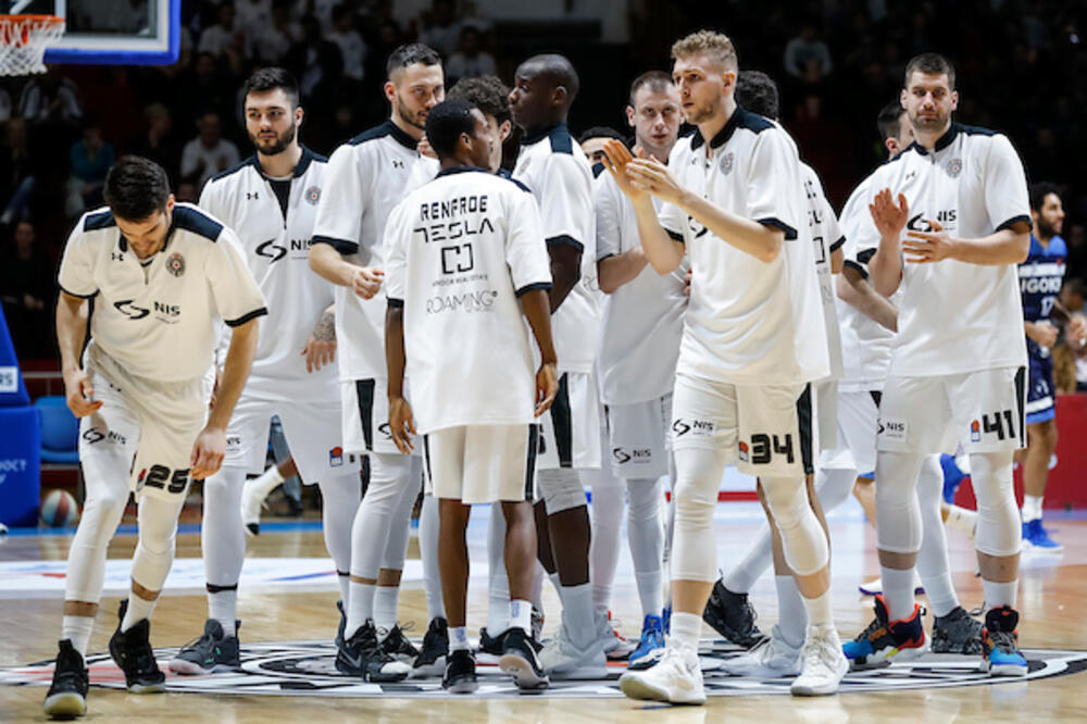 IZUZETNIH MESEC DANA: Bivši igrač Partizana zahvaljujući odličnim partijama ZASLUŽENO dobio vrednu nagradu (FOTO)