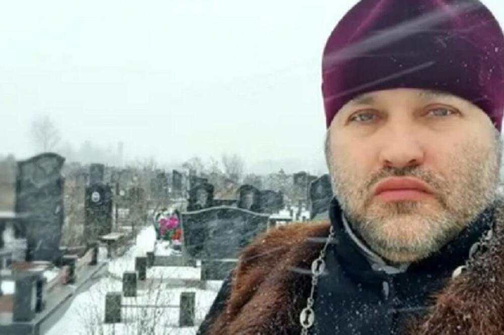 SVEŠTENIK PRVO VREĐAO ŽENE, A SADA ZAMOLIO VERNIKE DA NE UMIRU NEKO VREME! Bizaran razlog RAZBESNEO mnoge (FOTO)