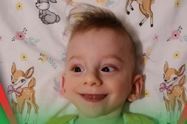 BLIZANAC MU JE UMRO U STOMAKU, ŽIVOT MU JE BORBA OD ROĐENJA: Mali Jakov (1) ima KRVARENJA na mozgu (FOTO)