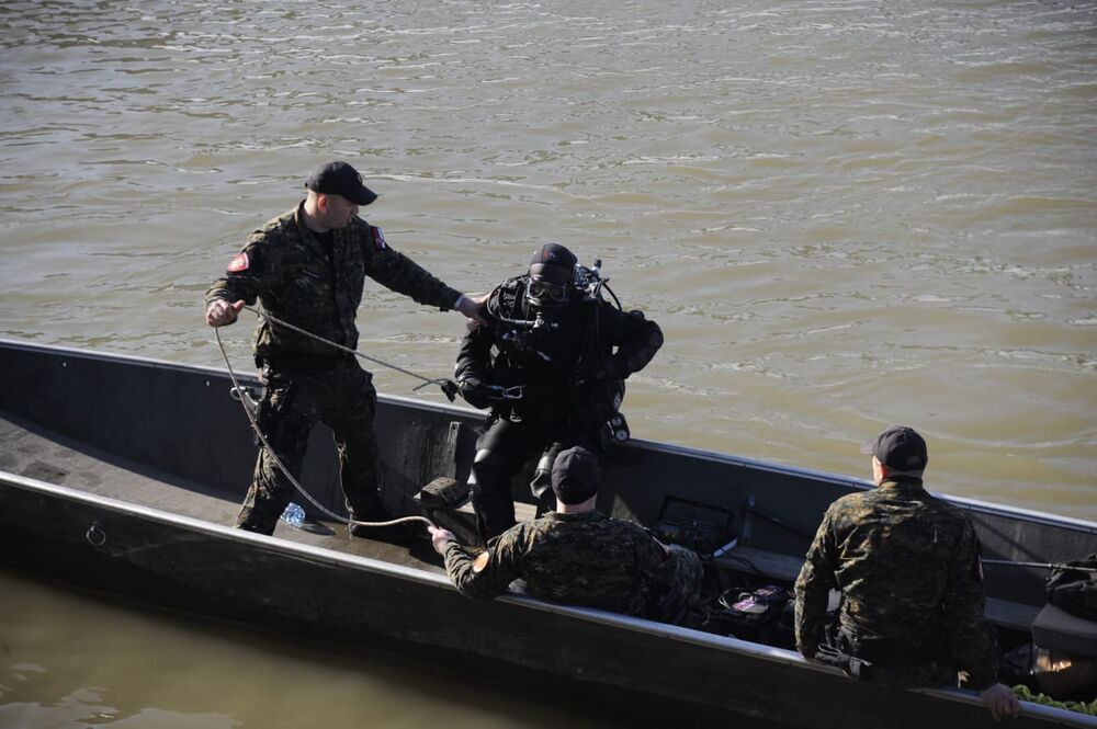 Ronioci, Rečna policija, Policija, Sava