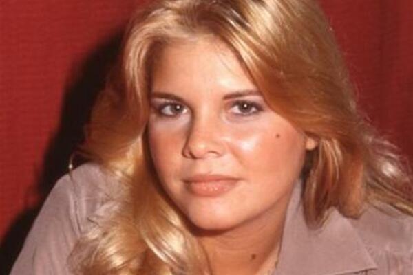 TUGA! Preminula jedna od najvećih HOLIVUDSKIH SVODNICA (FOTO)