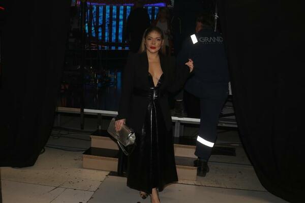 OTKRIVENO ŠTA RADI VANJA MIJATOVIĆ SVOM MUŽU DOK ON NE GLEDA: Od ovoga bi se SVAKO UPLAŠIO, pravi SKANDAL