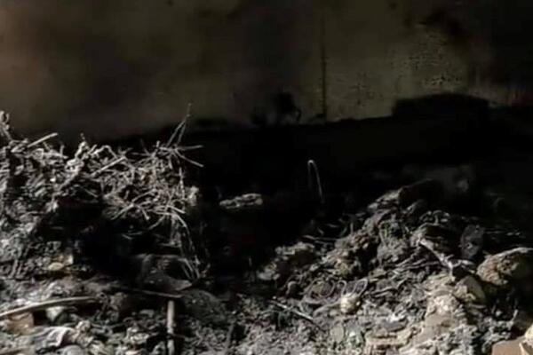 PORODIČNA KUĆA PRETVORENA U ZGARIŠTE: Pronađeno i telo!