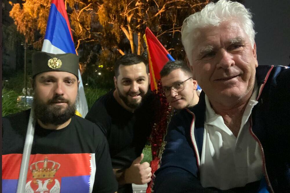 BIVŠI DIREKTOR AO NASTAVLJA DA PRUŽA PODRŠKU NOVAKU UZ SRPSKE NAVIJAČE: Ovo što rade je PREVIŠE! SRAMOTA ME JE!