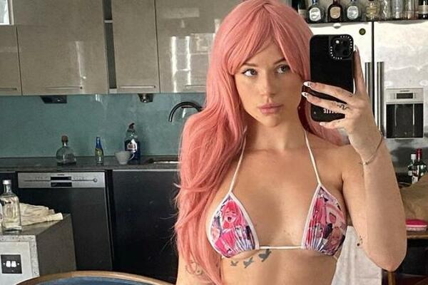 ZADOVOLJAVALA ZA NOVAC, A SADA PLAČE ZBOG GOLIH FOTKI: Guši se u suzama ne zbog BRUKE, već iz OVOG razloga!