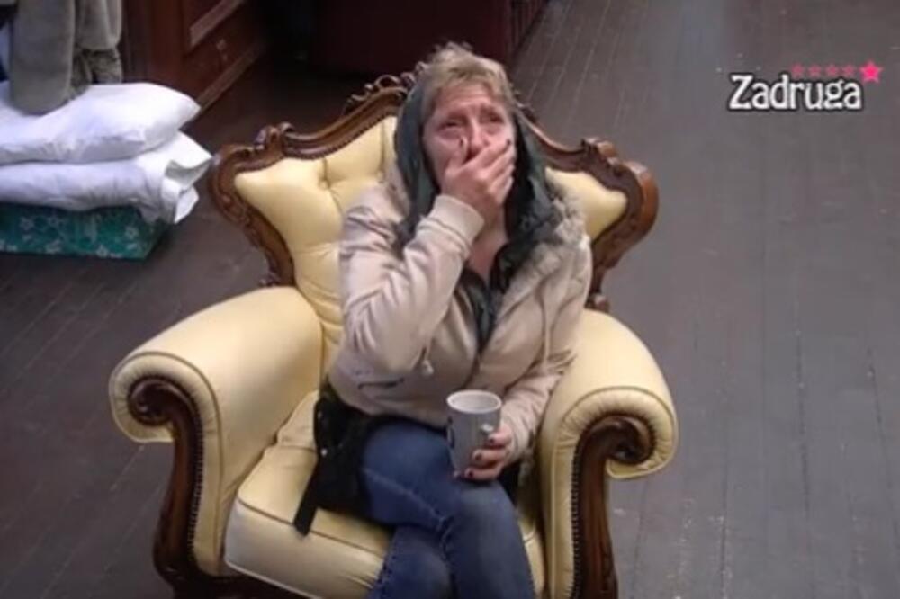 TANJA JOVIĆEVIĆ NEUTEŠNA, NE MOŽE DA DOĐE SEBI! Jeca na sav glas! (VIDEO)