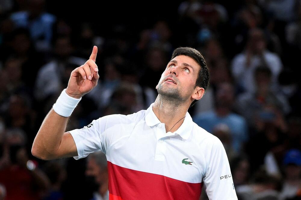 JELENA ĐOKOVIĆ ZAHVALNA BANJA LUCI! VANJA GRBIĆ, MITAR, VLAHOVIĆ! SVE JAČA PODRŠKA NOVAKU! (FOTO)