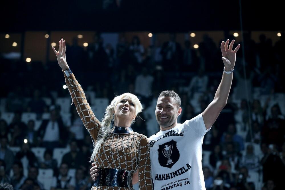 DUŠKO TOŠIĆ JE MOGAO DA POSTANE HEROJ, A ONDA JE SVE OTIŠLO NIZ VODU! Ovo je trenutak koji je sve promenio (VIDEO)