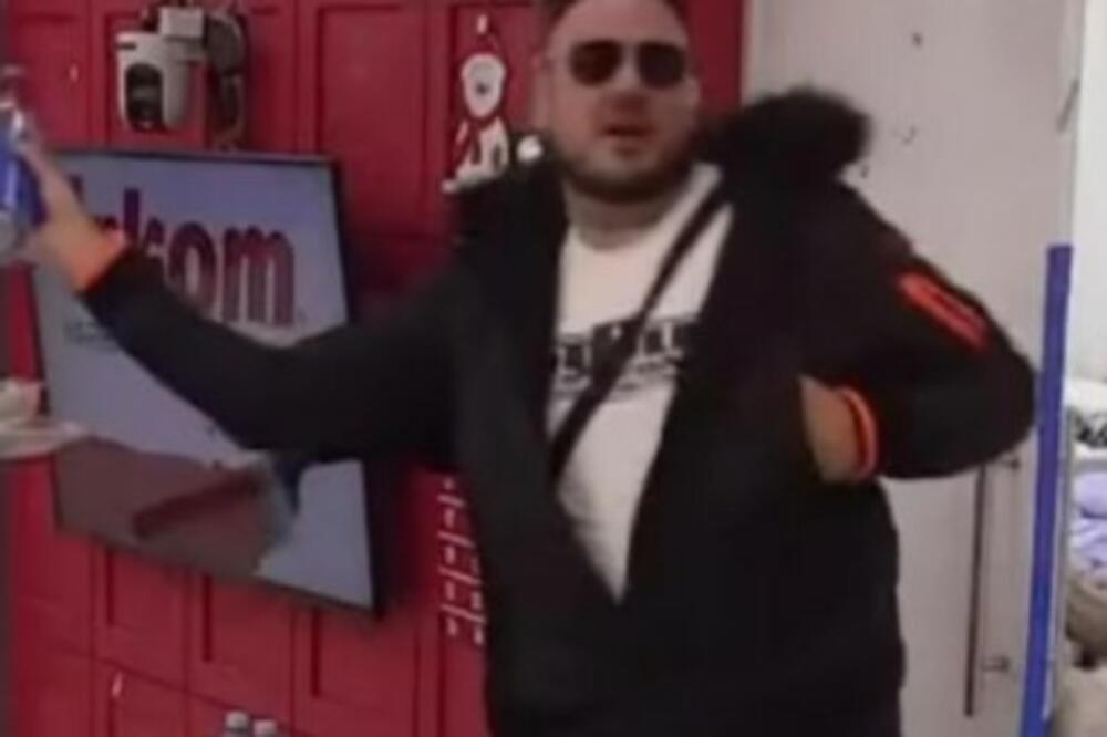 FILIP CAR DIVLJA PO ZADRUZI I LOMI FLAŠE: Učesnici u strahu! (VIDEO)