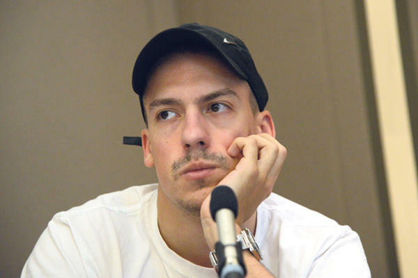 BAKA PRASE IMA NOVU DEVOJKU I TO STARLETU?! Svi je ODLIČNO ZNATE, bila je i sa OŽENJENIM!