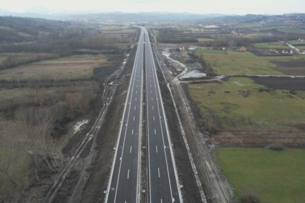 Važno obaveštenje: Obustavljen saobraćaj na auto-putu Beograd-Novi Sad!