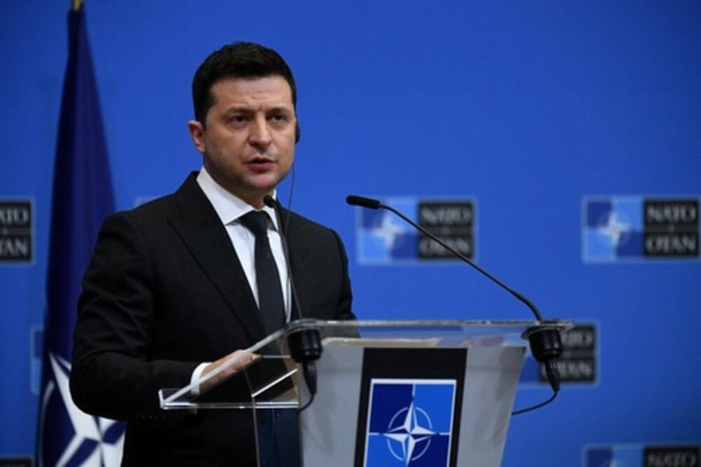 "NE KOMUNICIRAMO SA NJIMA, NE RAZUMEMO KO SU ONI": Kijev neće razmatrati zahtev o povlačenju trupa iz Donbasa