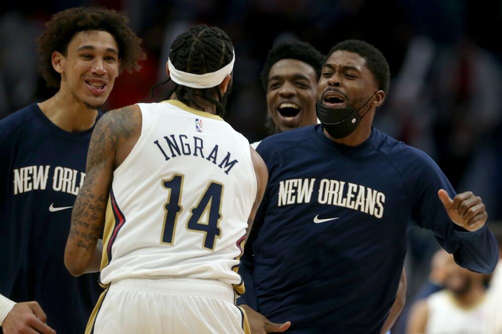 JOKIĆU, OVAKO SE TO RADI: Ingrem sa 8 metara "pocepao mrežicu" za trijumf, pa nastala LUDNICA u dvorani! (VIDEO)