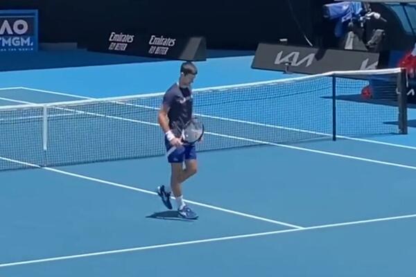 MENTALNA GROMADA: Dok mu prete ZATVOROM, Đoković KIDA na terenu! (VIDEO)