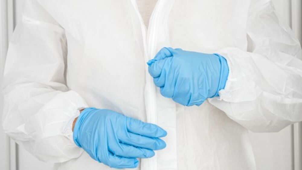 Korona, Kovid, Pandemija, Omikron, Zaštita, Odelo, Maska, Rukavice