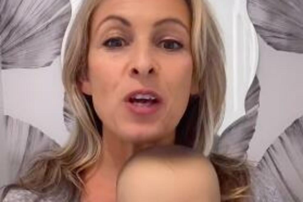 JEDNOSTAVNIM TRIKOM OLAKŠALA MUKE RODITELJIMA: 2 poteza PRSTOM i beba je ZASPALA kao anđeo, NEVEROVATNO! (VIDEO)