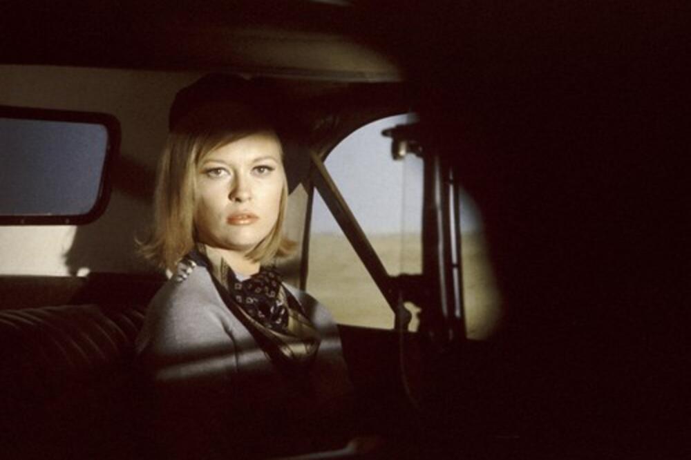 ŠTA SE ZABOGA DESILO OVOJ PRIRODNOJ LEPOTICI? Bila je BOGINJA, a sada je NEPREPOZNATLJIVA, fanovi ŠOKIRANI (FOTO)