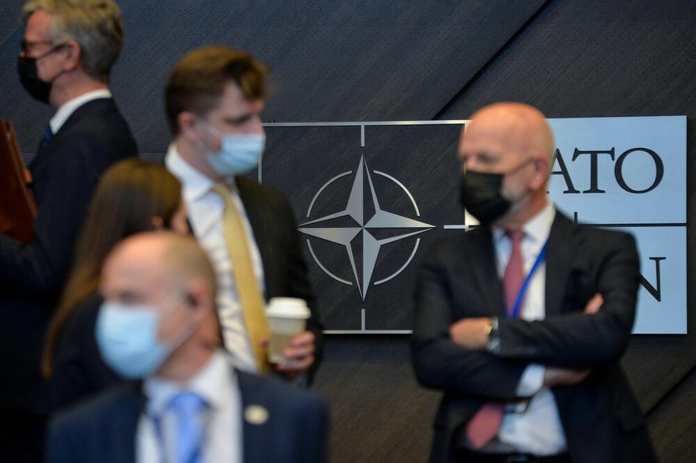 U NATO PAKTU ANALIZIRALI RAT U UKRAJINI: Nadaju se 1 stvari!