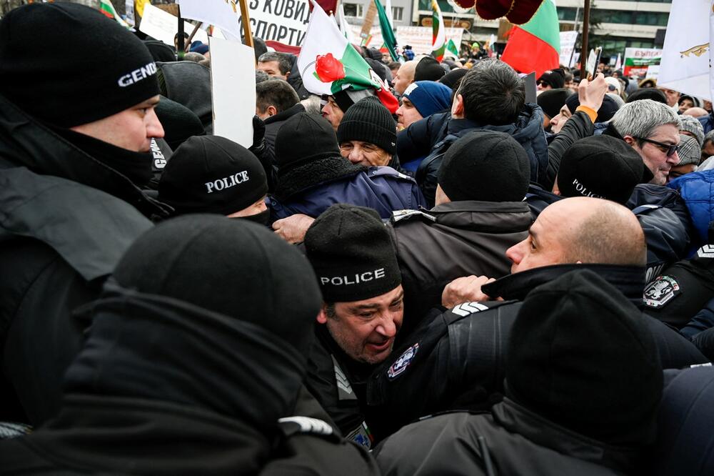 RASKOL U BUGARSKOJ! Pale teške pretnje