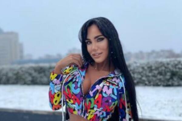 UPALA BUBREGA U NAJAVI! GOLIŠAVA NA MINUSU ZAPALILA MREŽE: Subotićka se SKINULA pa pokazala VRELU KRV! (FOTO)