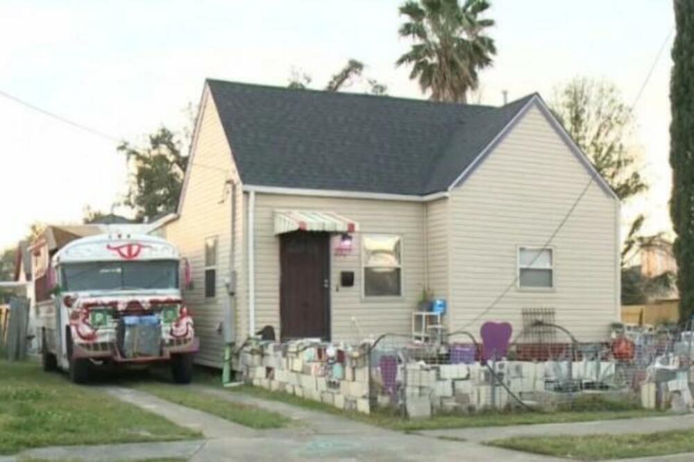 TELO BEZ GLAVE PRONAĐENO U ZAMRZIVAČU: Uhapšen muškarac! (VIDEO)