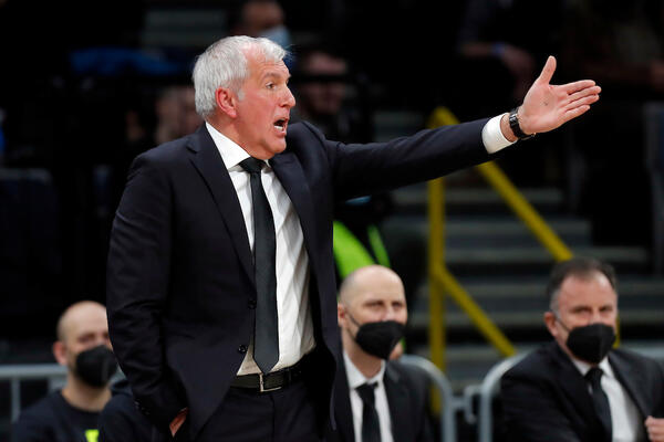 ŽELJKO OBRADOVIĆ OTKRIVO RECEPT ZA POBEDU PROTIV HAMBURGA: Crno-beli moraju da spreče nove odbrambene zamke!