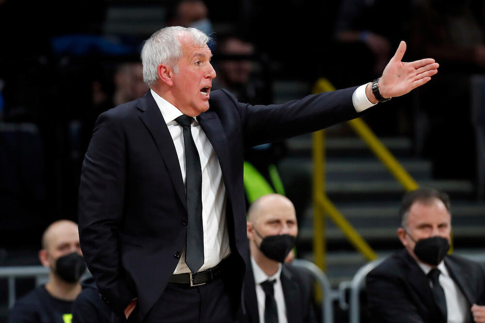 GOSPODIN ŽELJKO OBRADOVIĆ DOŽIVEO NAJLEPŠU STVAR KOJA MOŽE DA SE DOGODI TRENERU! IGRAČI ZNAJU NA ČEMU TREBA RADITI!