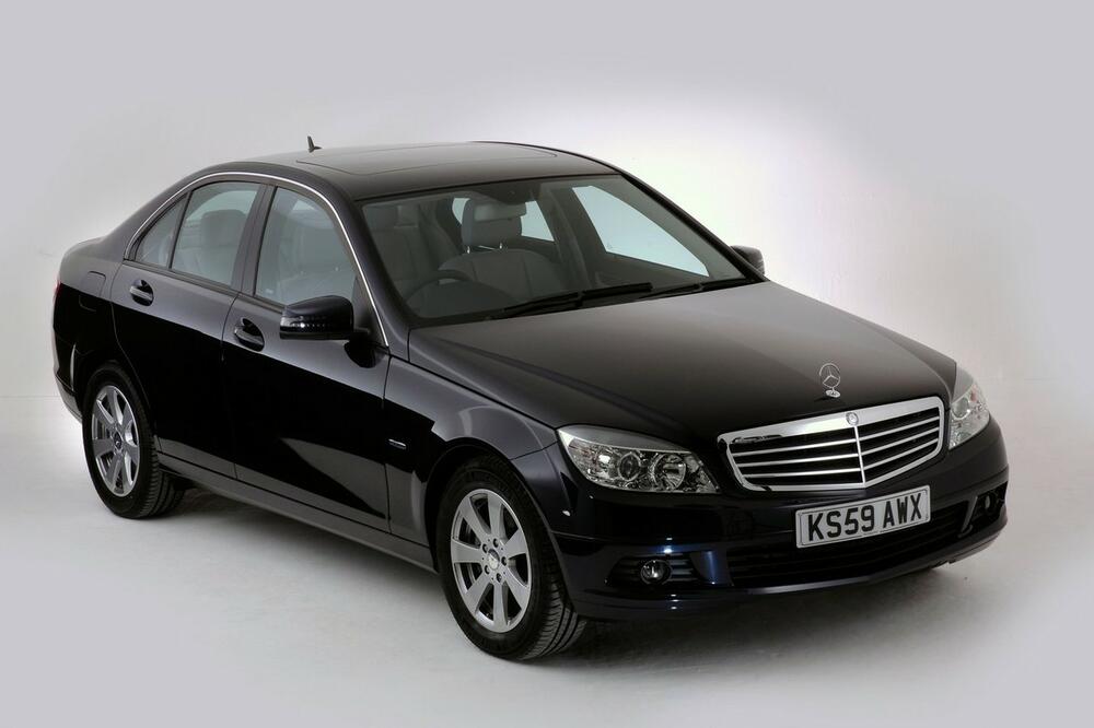 BORBA ZA MERCEDES! Nemci se NAOŠTRILI, azijska ZEMLJA merka famoznog GIGANTA