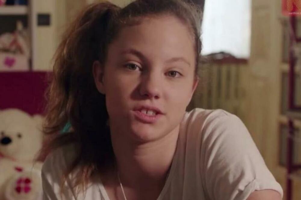 DOSTANI (21) SU NEOPHODNI TROMBOCITI! Naša mlada glumica se bori sa akutnom leukemijom, evo ko može da pomogne