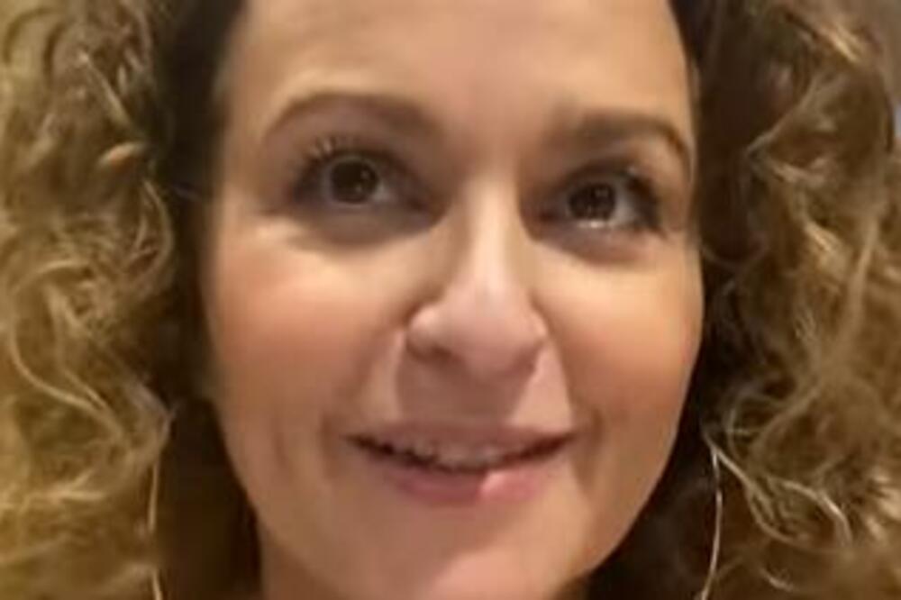 POJEO JE BLAM! NAĐA HTELA DA IZNENADI MUŽA, PA SE SKINULA: Onda se desilo nešto na šta nikako nije RAČUNALA (VIDEO)