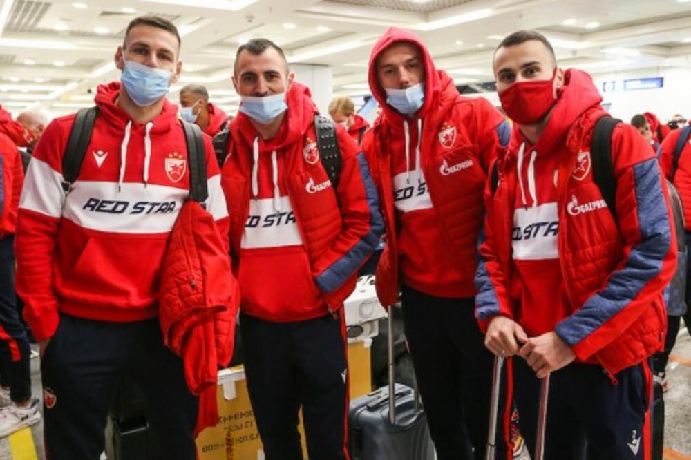 BEZ BORJANA U AVIONU: Fudbaleri Crvene zvezde krenuli na pripreme - 29 igrača na raspolaganju Stankoviću!