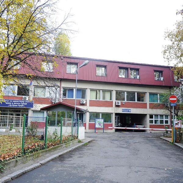 BEBA SKINUTA SA RESPIRATORA, EVO KAKVO JE STANJE: Devojčica stara 6 dana na lečenju zbog KORONAVIRUSA