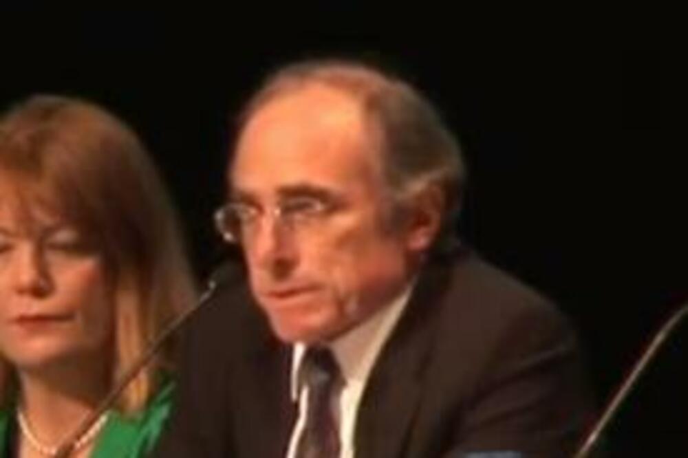 OVO JE RUKA PRAVDE KOJA ĆE ODREDITI ĐOKOVIĆEVU SUDBINU: Zovite me DO'K!