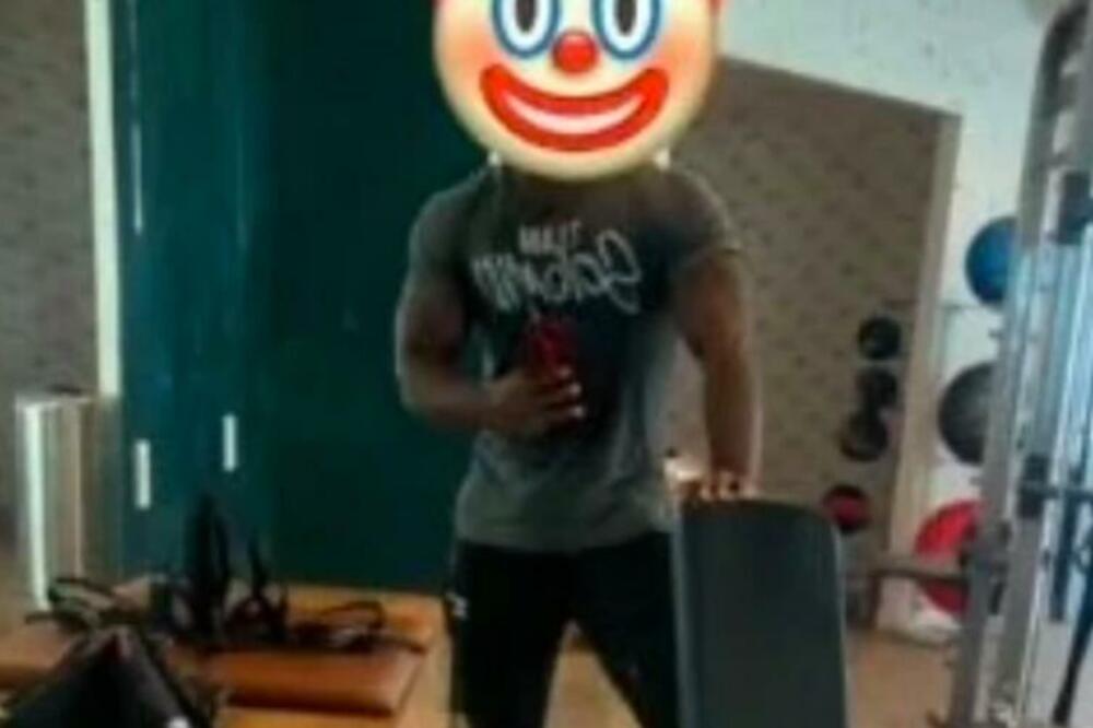 DEČKO JOJ POSLAO SELFI IZ TERETANE, ALI JE UBRZO OTKRILA NJEGOVU LAŽ: 1 detalj sve OTKRIO, na pamet vam ne bi PAO!