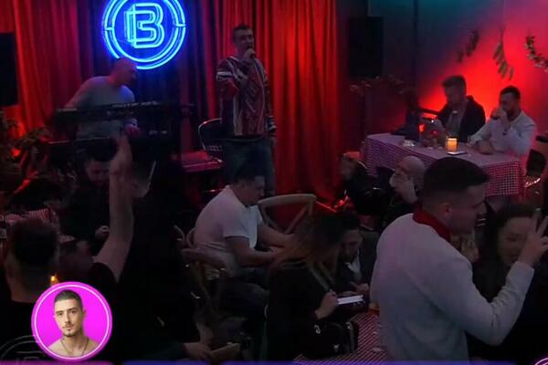 TAKI MARINKOVIĆ UŠAO U BAR! Otac srpske starlete Maje Marinković na nastupu Marka Bulata!