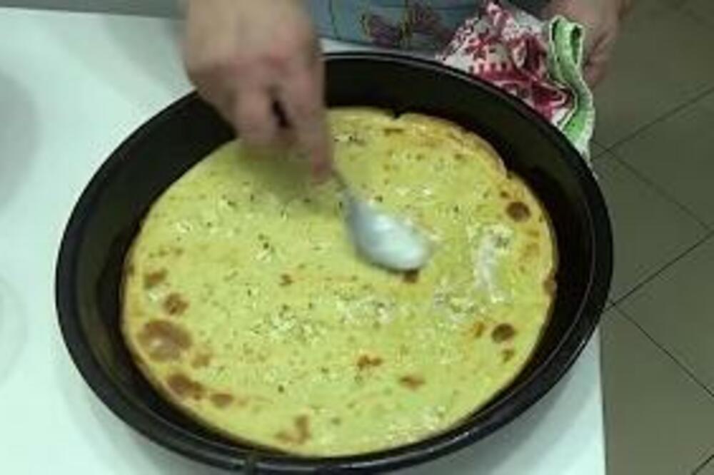 OVAJ SPECIJALITET SE NA JUGU SRBIJE SPREMA 1 NEDELJNO ZA DORUČAK: A tek da vidite sa čime je DOMAĆICE PRELIVAJU