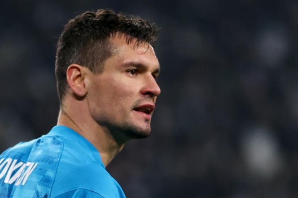 HRVAT PREPRIČAO ISKUSTVO IZ NAPADNUTOG AUTOBUSA: "Zasuli su nas kamenjem, a onda su treneru isekli pola lica!"