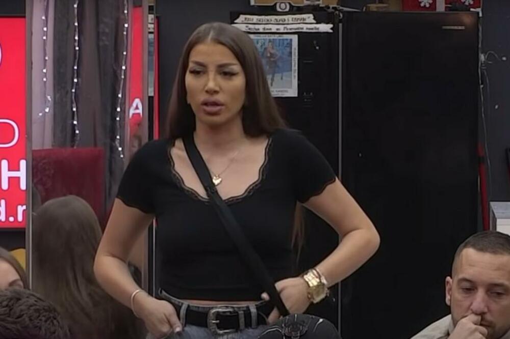 DALILINA DRUGARICA IZ DETINJSTVA ODUŠEVLJENA NJENIM POMIRENJEM SA CAROM: Odmah se oglasila!