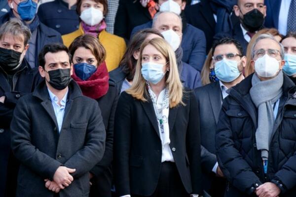 PROTEST NA MALTI PROTIV KOVID MERA: Izašlo na stotine demonstranata