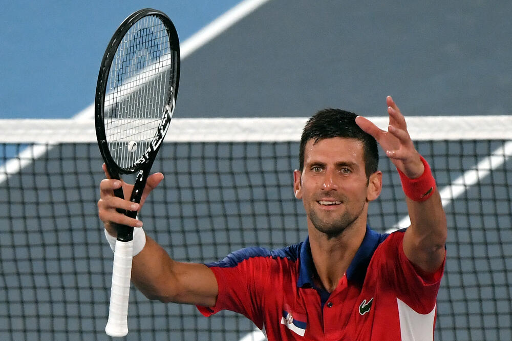 "NAJVEĆI SVIH VREMENA"! Novaka podržao Piksijev "ORAO"! (FOTO)