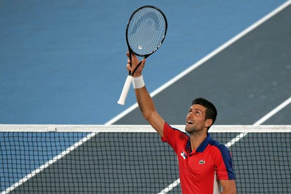 LEGENDA STALA UZ NOVAKA! Brutalna podrška stigla u jeku hajke na Đokovića!