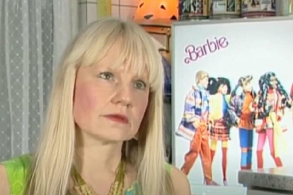 SVAKA DEVOJČICA BI JOJ POZAVIDELA! OVA ŽENA IMA 18.000 BARBIKA, sakupljala ih je 26 GODINA (VIDEO)