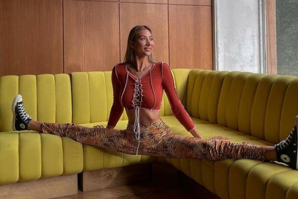 ANA JE ŽENA SA NAJDUŽIM NOGAMA: Ljudi u NEVERICI gledaju FIGURU ove LEPOTICE, neverovatno je ELASTIČNA! (FOTO)