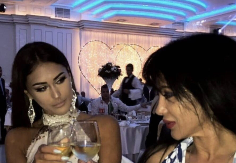 Nikoleta Banjac, Vesna Vukelić Vendi