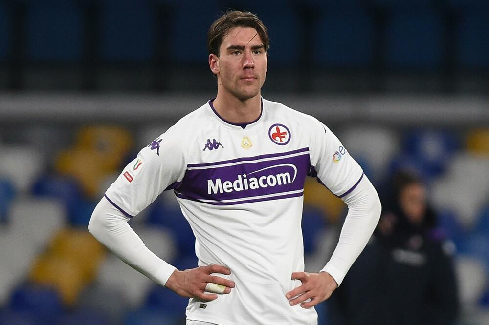 NIKO KAO DUŠAN: Vlahović postao NAJPLAĆENIJI SRPSKI FUDBALER U ISTORIJI!