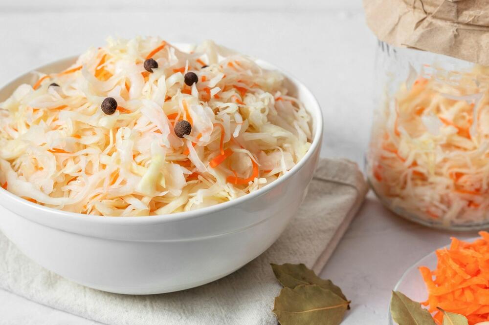 OVO OSOBE NE SMEJU JESTI KISELI KUPUS! Previše je ŠTETAN PO VAS