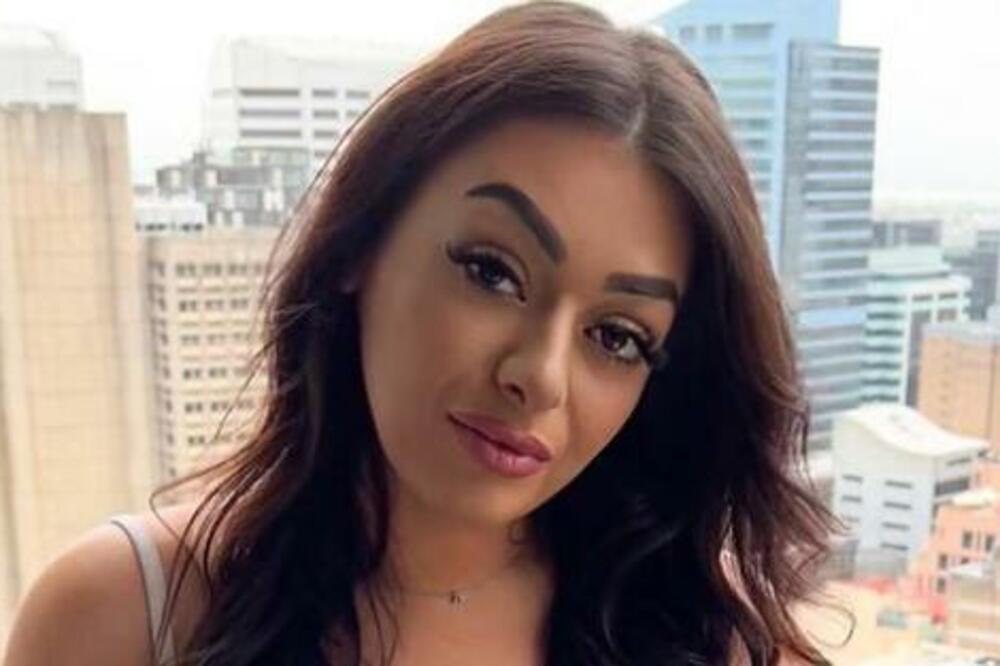 ALEKSANDRA SE ZARAZILA OMIKRONOM I IMA 1 ČUDAN SIMPTOM: Zbog onog što joj TELO traži, mnoge žene u PANICI! (FOTO)