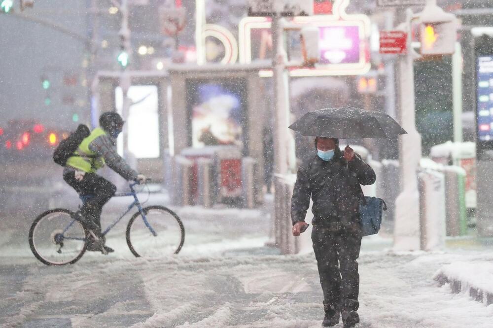 VEČERAS POTPUNA PROMENA VREMENA! Hladni talas stiže u Srbiju, donosi SNEG