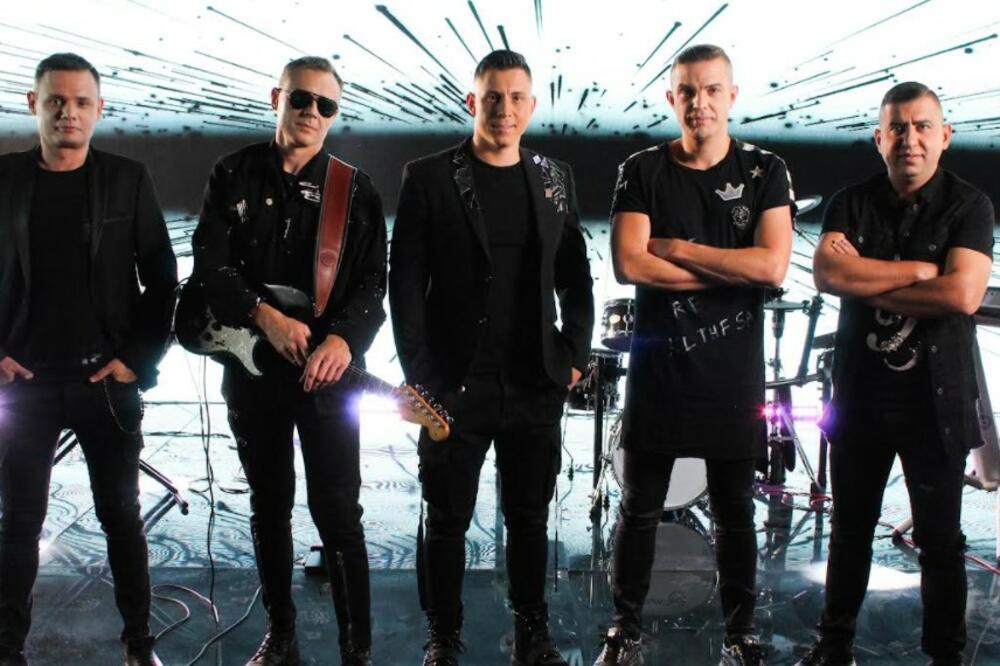 PAO PRVI MILION PREGLEDA: Crna ovca oduševila fanove Dijamanti benda!